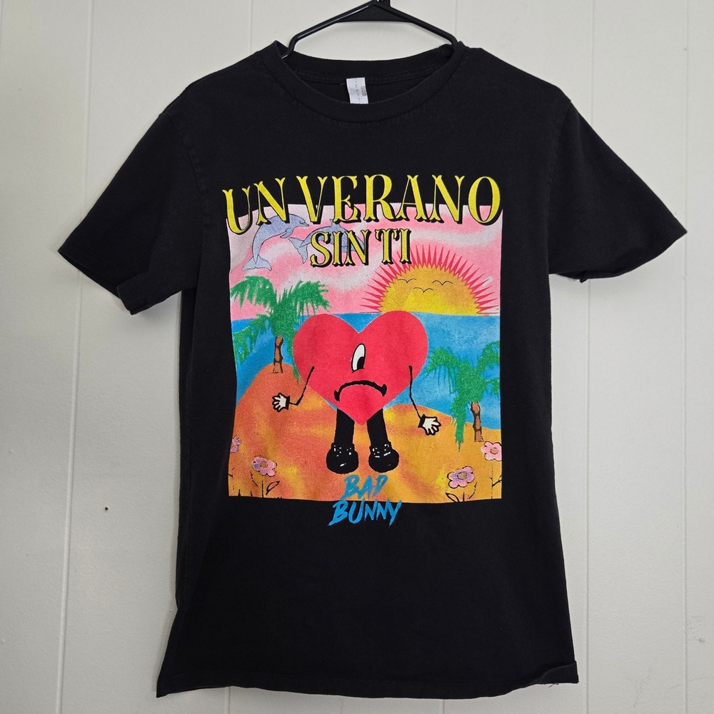 Black Graphic Tee - Un Verano Sin Ti